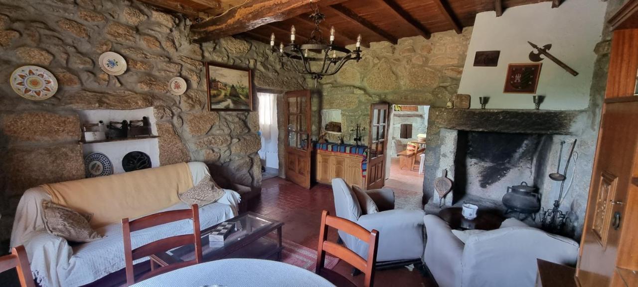 Holiday home De 300 Anos Con Silencio Y Tranquilidad Ponteareas