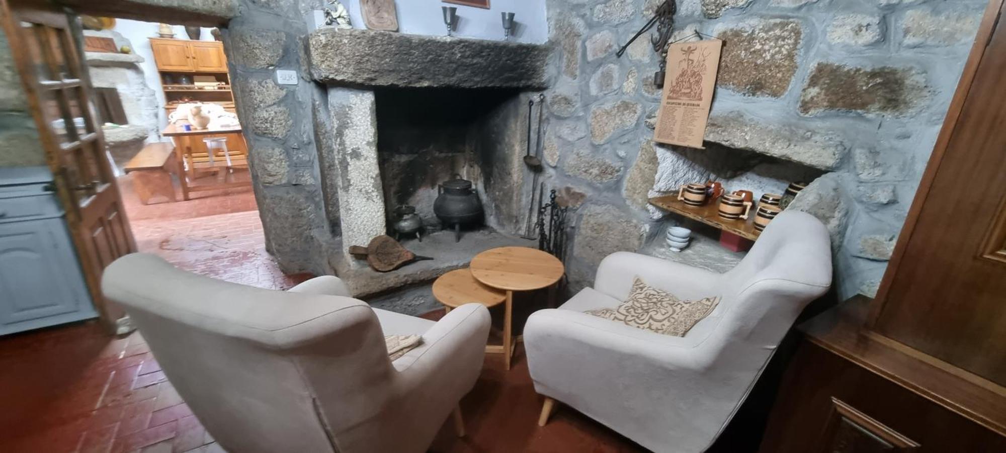 De 300 Anos Con Silencio Y Tranquilidad *
