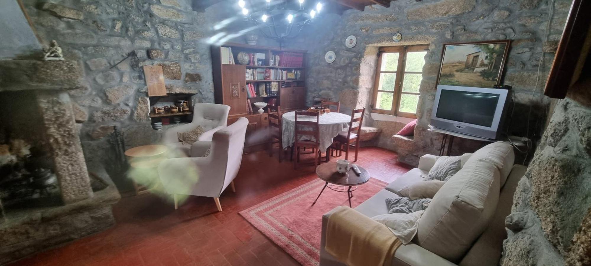 De 300 Anos Con Silencio Y Tranquilidad Holiday home Ponteareas